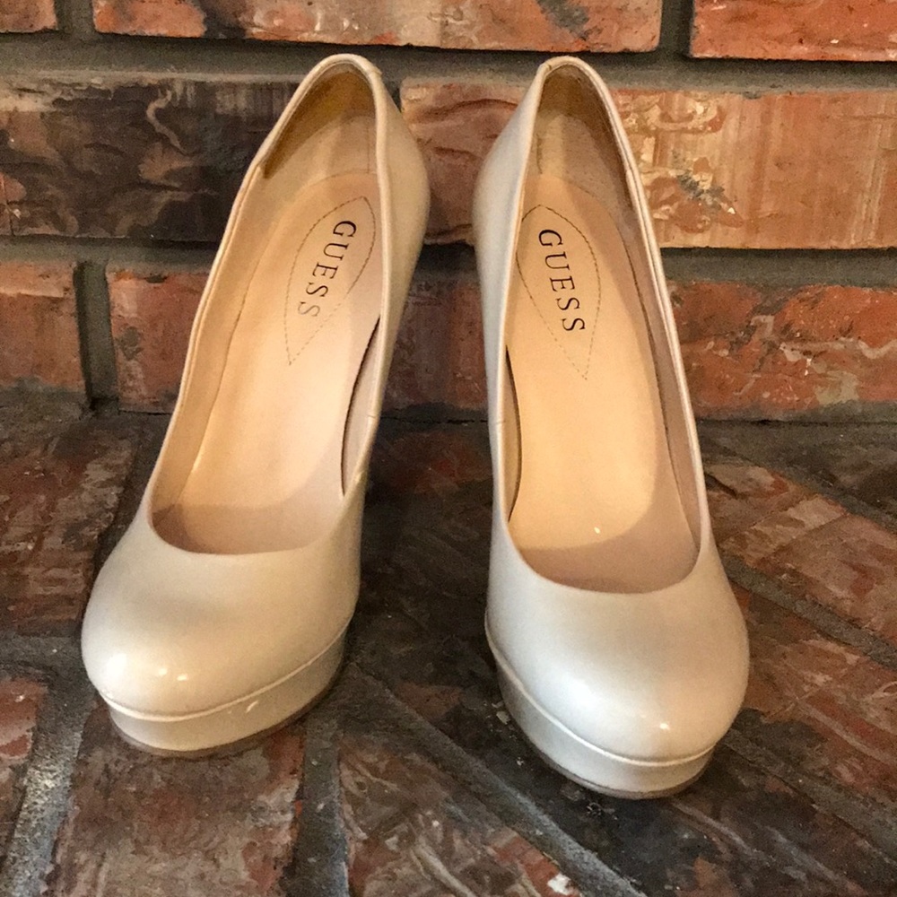 GUESS NUDE HIGH HEELS